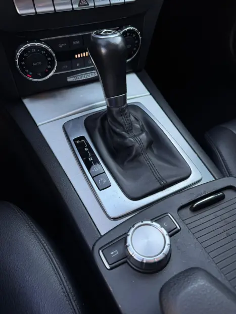 MERCEDES-BENZ C 250 1.8 16V 4P CGI SPORT AUTOMÁTICO, Foto 7 MERCEDES-BENZ C 250 1.8 16V 4P CGI SPORT AUTOMÁTICO, Foto 7