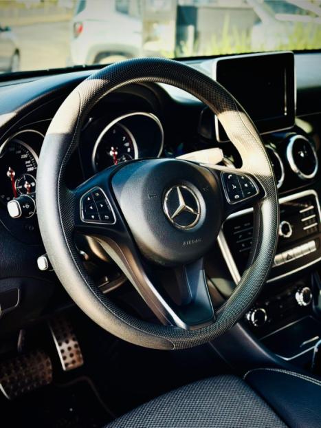MERCEDES-BENZ CLA 180 1.6 16V 4P CGI TURBO 7G-TRONIC AUTOM�TICO DCT, Foto 5