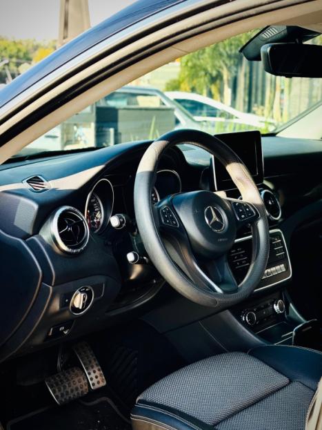 MERCEDES-BENZ CLA 180 1.6 16V 4P CGI TURBO 7G-TRONIC AUTOM�TICO DCT, Foto 9