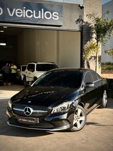 MERCEDES-BENZ CLA 180 1.6 16V 4P CGI TURBO 7G-TRONIC AUTOM�TICO DCT, Foto 3