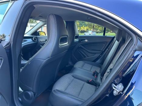 MERCEDES-BENZ CLA 180 1.6 16V 4P CGI TURBO 7G-TRONIC AUTOM�TICO DCT, Foto 4