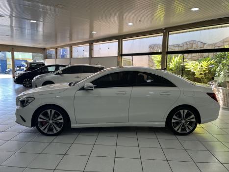 MERCEDES-BENZ CLA 180 1.6 16V 4P CGI TURBO 7G-TRONIC AUTOM�TICO DCT, Foto 2