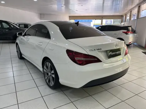 MERCEDES-BENZ CLA 180 1.6 16V 4P CGI TURBO 7G-TRONIC AUTOM�TICO DCT, Foto 3