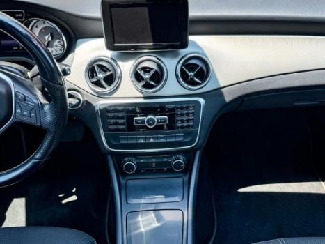 MERCEDES-BENZ CLA 200 1.6 4P FIRST EDITION TURBO AUTOMATIZADO, Foto 12 MERCEDES-BENZ CLA 200 1.6 4P FIRST EDITION TURBO AUTOMATIZADO, Foto 12