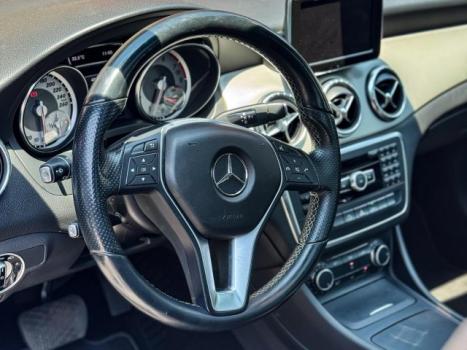 MERCEDES-BENZ CLA 200 1.6 4P FIRST EDITION TURBO AUTOMATIZADO, Foto 16 MERCEDES-BENZ CLA 200 1.6 4P FIRST EDITION TURBO AUTOMATIZADO, Foto 16