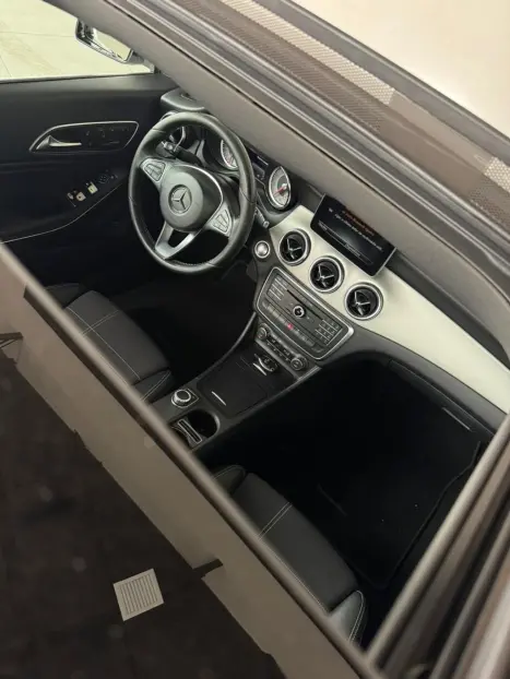 MERCEDES-BENZ CLA 200 1.6 16V 4P VISION AUTOMTICO, Foto 13