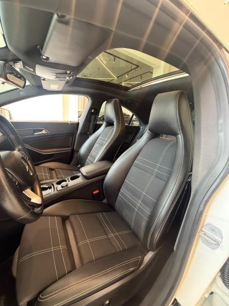 MERCEDES-BENZ CLA 200 1.6 16V 4P VISION AUTOM�TICO, Foto 4