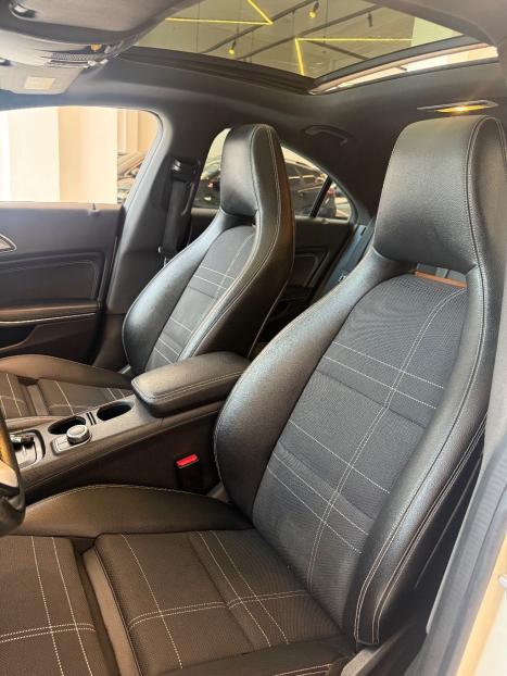 MERCEDES-BENZ CLA 200 1.6 16V 4P VISION AUTOM�TICO, Foto 5