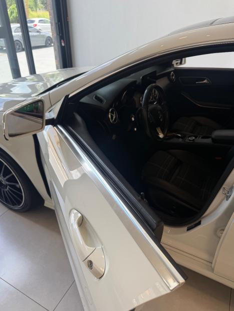 MERCEDES-BENZ CLA 200 1.6 16V 4P VISION AUTOM�TICO, Foto 14