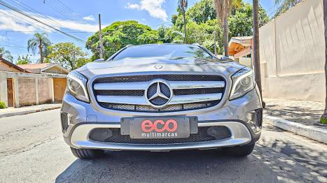 MERCEDES-BENZ GLA 200 1.6 16V 4P FLEX CGI VISION TURBO AUTOMÁTICO, Foto 2 MERCEDES-BENZ GLA 200 1.6 16V 4P FLEX CGI VISION TURBO AUTOMÁTICO, Foto 2
