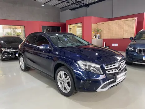 MERCEDES-BENZ GLA 200 1.6 16V 4P FLEX CGI STYLE TURBO AUTOMÁTICO, Foto 2 MERCEDES-BENZ GLA 200 1.6 16V 4P FLEX CGI STYLE TURBO AUTOMÁTICO, Foto 2