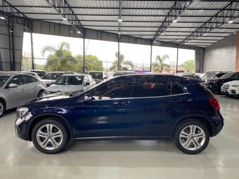 MERCEDES-BENZ GLA 200 1.6 16V 4P FLEX CGI STYLE TURBO AUTOMÁTICO, Foto 4 MERCEDES-BENZ GLA 200 1.6 16V 4P FLEX CGI STYLE TURBO AUTOMÁTICO, Foto 4