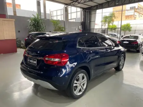 MERCEDES-BENZ GLA 200 1.6 16V 4P FLEX CGI STYLE TURBO AUTOMÁTICO, Foto 5 MERCEDES-BENZ GLA 200 1.6 16V 4P FLEX CGI STYLE TURBO AUTOMÁTICO, Foto 5