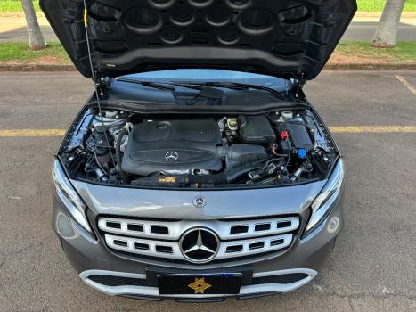 MERCEDES-BENZ GLA 200 1.6 16V 4P FLEX CGI STYLE TURBO AUTOMTICO, Foto 4