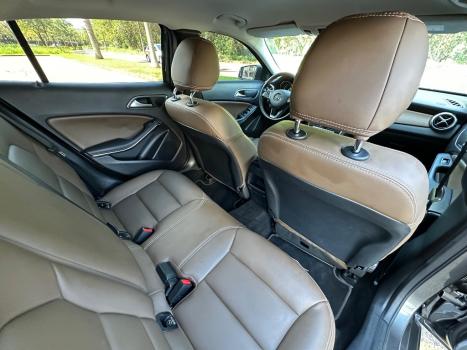 MERCEDES-BENZ GLA 200 1.6 16V 4P FLEX CGI STYLE TURBO AUTOMTICO, Foto 6