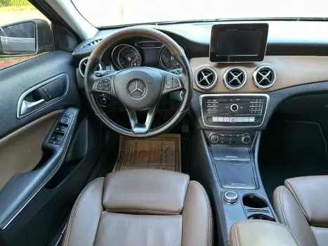 MERCEDES-BENZ GLA 200 1.6 16V 4P FLEX CGI STYLE TURBO AUTOMTICO, Foto 8