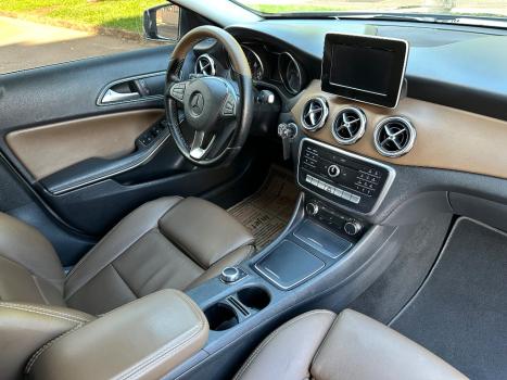 MERCEDES-BENZ GLA 200 1.6 16V 4P FLEX CGI STYLE TURBO AUTOMTICO, Foto 13