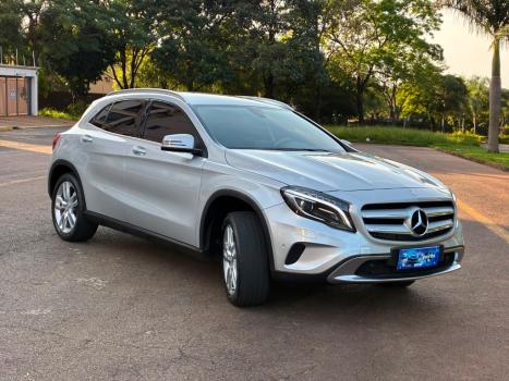 MERCEDES-BENZ GLA 200 1.6 16V 4P CGI ADVANCE TURBO AUTOM�TICO, Foto 2