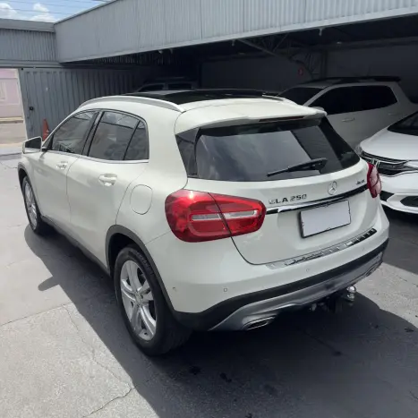 MERCEDES-BENZ GLA 250 2.0 16V 4P SPORT TURBO AUTOM�TICO, Foto 6