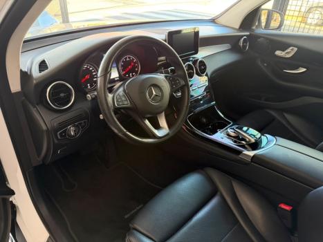 MERCEDES-BENZ GLC 250 2.0 16V 4P CGI 4MATIC 9G-TRONIC AUTOM�TICO, Foto 5