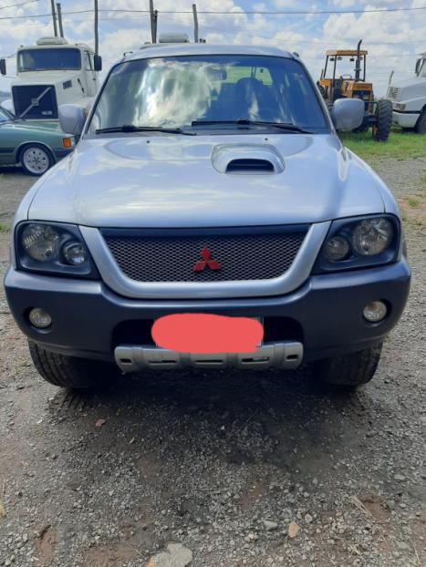 MITSUBISHI L 200 2.5 SPORT 4X4 CABINE DUPLA TURBO DIESEL, Foto 4