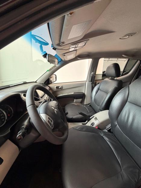 MITSUBISHI L 200 2.5 GLS HPE 4X4 CABINE DUPLA TURBO DIESEL AUTOMTICO, Foto 3