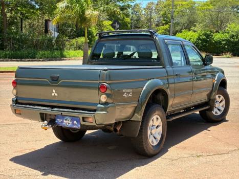 MITSUBISHI L 200 2.5 SPORT HPE 4X4 CABINE DUPLA TURBO INTECOOLER AUTOMTICO, Foto 4
