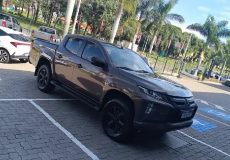 MITSUBISHI L 200 2.5 SPORT HPE 4X4 CABINE DUPLA TURBO INTECOOLER AUTOM�TICO, Foto 2
