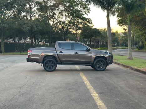 MITSUBISHI L 200 2.5 SPORT HPE 4X4 CABINE DUPLA TURBO INTECOOLER AUTOM�TICO, Foto 3