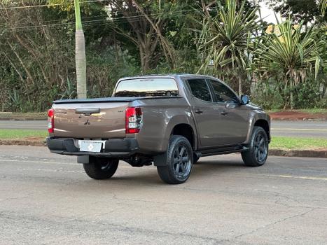 MITSUBISHI L 200 2.5 SPORT HPE 4X4 CABINE DUPLA TURBO INTECOOLER AUTOM�TICO, Foto 6