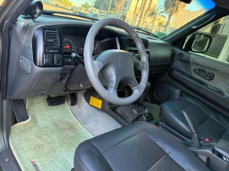 MITSUBISHI L 200 2.5 SPORT HPE 4X4 CABINE DUPLA TURBO INTECOOLER AUTOMÁTICO, Foto 10