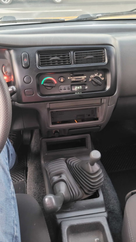 MITSUBISHI L 200 Outdoor 2.5 GLS 4X4 CABINE DUPLA TURBO DIESEL INTERCOOLER, Foto 13 MITSUBISHI L 200 Outdoor 2.5 GLS 4X4 CABINE DUPLA TURBO DIESEL INTERCOOLER, Foto 13