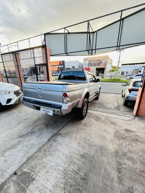 MITSUBISHI L 200 Outdoor 2.5 HPE 4X4 CABINE DUPLA TURBO DIESEL INTERCOOLER, Foto 2