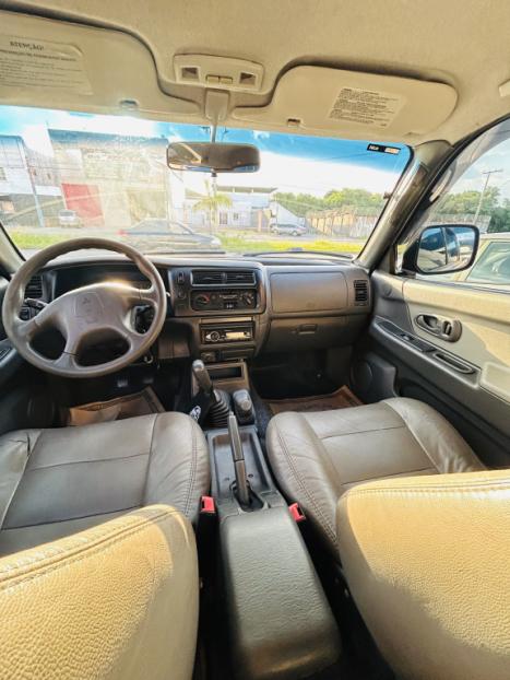 MITSUBISHI L 200 Outdoor 2.5 HPE 4X4 CABINE DUPLA TURBO DIESEL INTERCOOLER, Foto 3