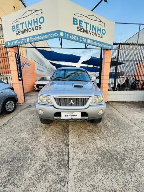 MITSUBISHI L 200 Outdoor 2.5 HPE 4X4 CABINE DUPLA TURBO DIESEL INTERCOOLER, Foto 6