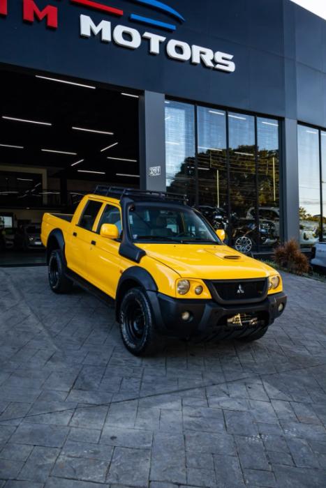 MITSUBISHI L 200 Outdoor 2.5 GL 4X4 CABINE DUPLA TURBO DIESEL INTERCOOLER, Foto 4
