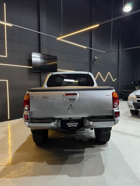 MITSUBISHI L 200 Savana 3.2 16V 4P 4X4 TURBO DIESEL INTECOOLER AUTOMTICO, Foto 9