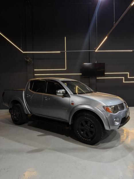 MITSUBISHI L 200 Savana 3.2 16V 4P 4X4 TURBO DIESEL INTECOOLER AUTOM�TICO, Foto 1