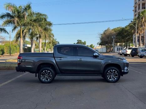 MITSUBISHI L 200 Triton 2.4 16V SPORT HPE-S 4X4 CABINE DUPLA TURBO DIESEL AUTOMTICO, Foto 3