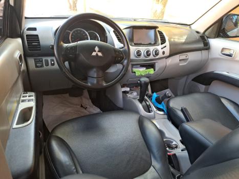MITSUBISHI L 200 Triton 3.2 16V HPE 4X4 CABINE DUPLA TURBO DIESEL INTERCOOLER AUTOMTICO, Foto 7