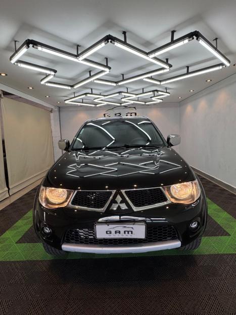 MITSUBISHI L 200 Triton 3.2 16V HPE 4X4 CABINE DUPLA TURBO DIESEL INTERCOOLER AUTOMTICO, Foto 2