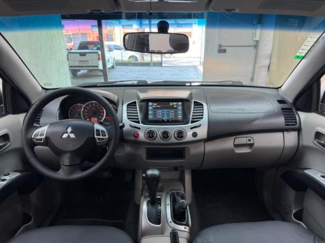 MITSUBISHI L 200 Triton 3.2 16V HPE 4X4 CABINE DUPLA TURBO DIESEL INTERCOOLER AUTOMTICO, Foto 7