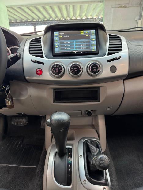 MITSUBISHI L 200 Triton 3.2 16V HPE 4X4 CABINE DUPLA TURBO DIESEL INTERCOOLER AUTOMTICO, Foto 8
