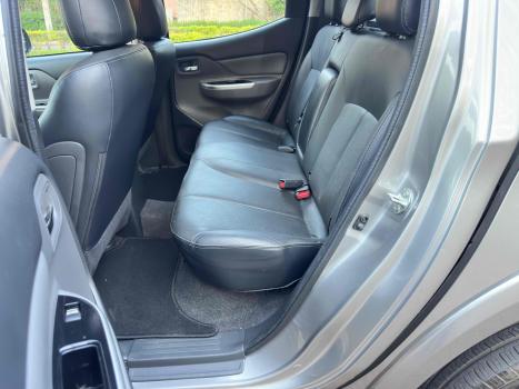 MITSUBISHI L 200 Triton 2.4 16V SPORT HPE MOTORSPORTS 4X4 CABINE DUPLA TURBO DIESEL AUTOMTICO, Foto 10