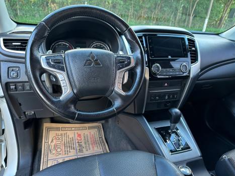 MITSUBISHI L 200 Triton 2.4 16V OUTDOOR HPE-S 4X4 CABINE DUPLA TURBO DIESEL AUTOMTICO, Foto 8