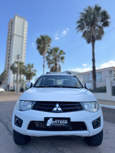 MITSUBISHI L 200 Triton 3.2 16V GLS 4X4 CABINE DUPLA TURBO DIESEL INTERCOOLER, Foto 2