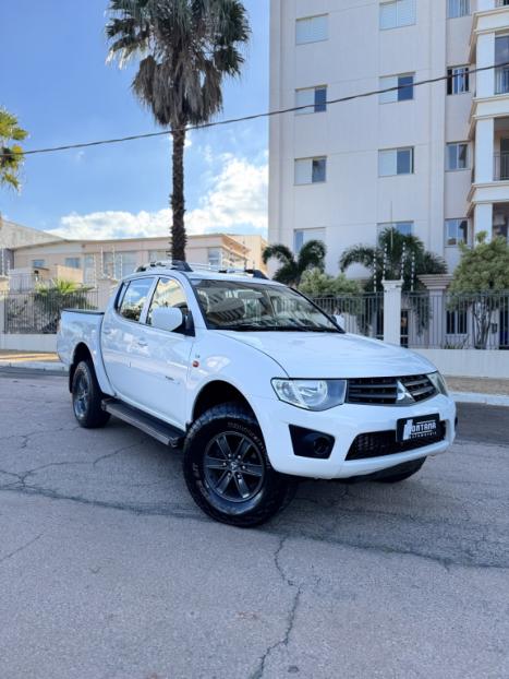 MITSUBISHI L 200 Triton 3.2 16V GLS 4X4 CABINE DUPLA TURBO DIESEL INTERCOOLER, Foto 8