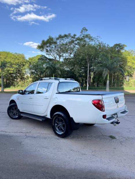 MITSUBISHI L 200 Triton 3.2 16V GLS 4X4 CABINE DUPLA TURBO DIESEL INTERCOOLER, Foto 9