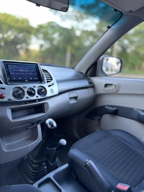 MITSUBISHI L 200 Triton 3.2 16V GLS 4X4 CABINE DUPLA TURBO DIESEL INTERCOOLER, Foto 14