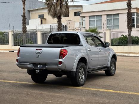 MITSUBISHI L 200 Triton 3.2 16V HPE 4X4 CABINE DUPLA TURBO DIESEL INTERCOOLER, Foto 4